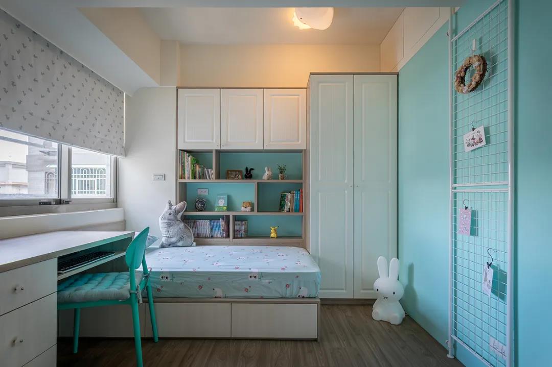 100㎡簡約北歐風(fēng)格新房裝修案例，湖藍(lán)色清新美宅！