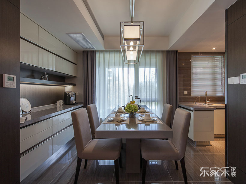 長沙綠地新都會(huì)123平米美式風(fēng)格裝修案例