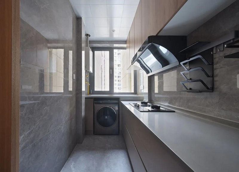 91平米二居室現(xiàn)代風，客餐廳吊頂一體設計，簡約大氣很耐看