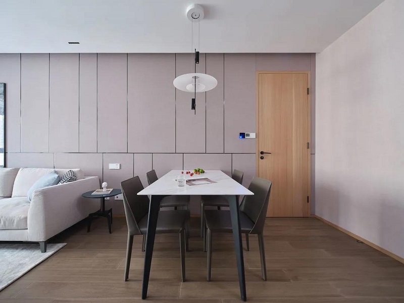 91平米二居室現(xiàn)代風，客餐廳吊頂一體設計，簡約大氣很耐看