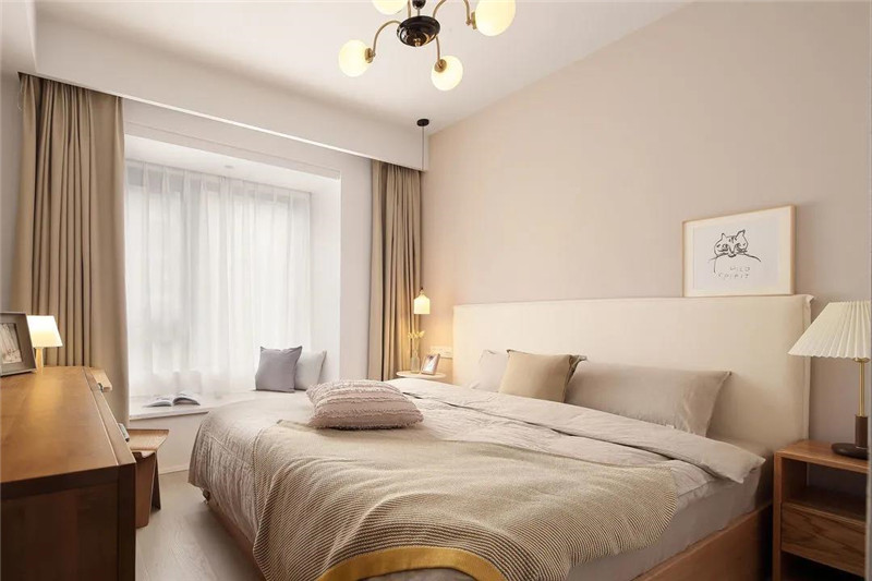 118㎡現(xiàn)代簡約三居室，全屋奶油色裝飾，溫柔優(yōu)雅恬靜舒適