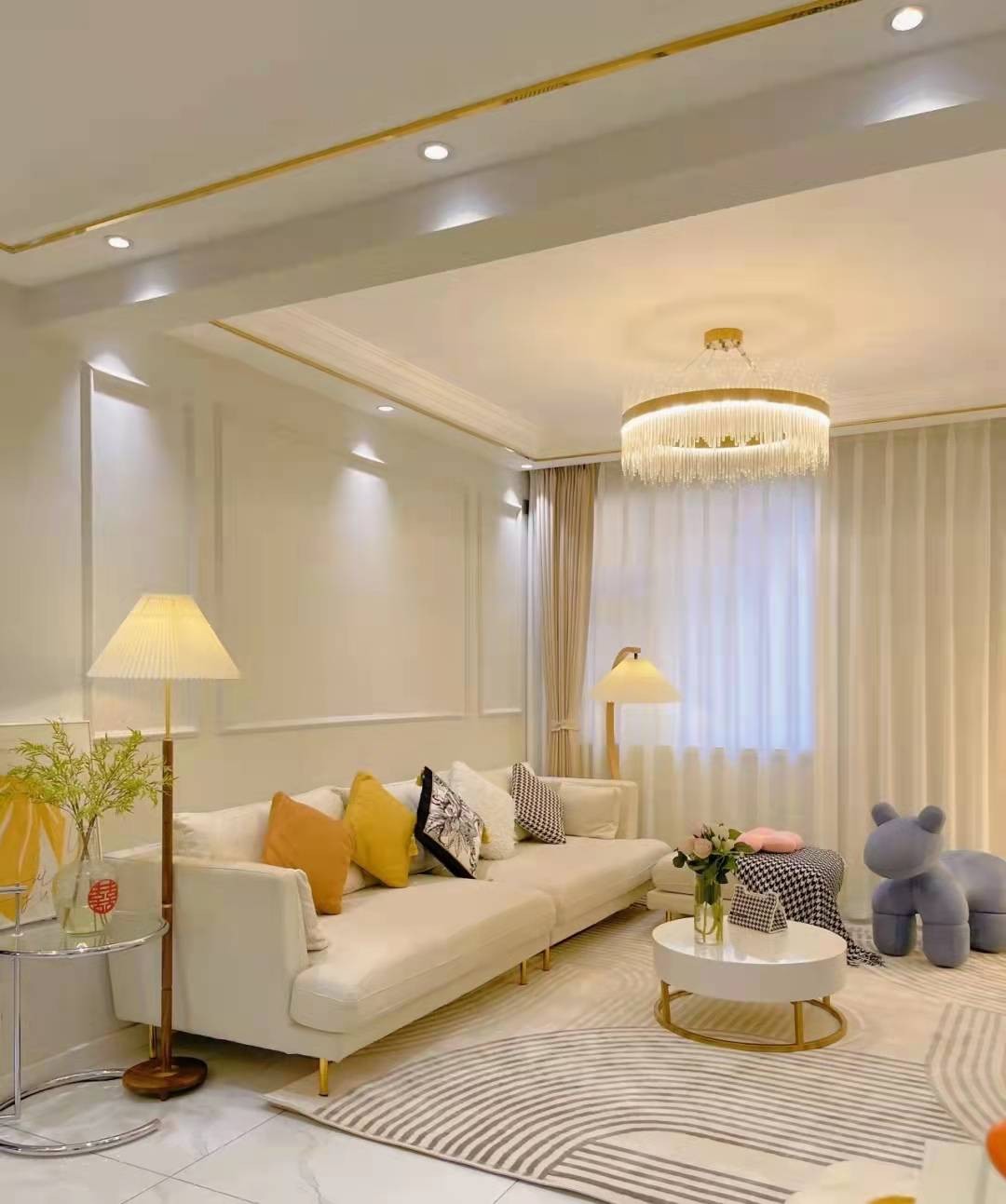 107輕奢風(fēng)三房裝修案例，淺色系溫馨又明亮