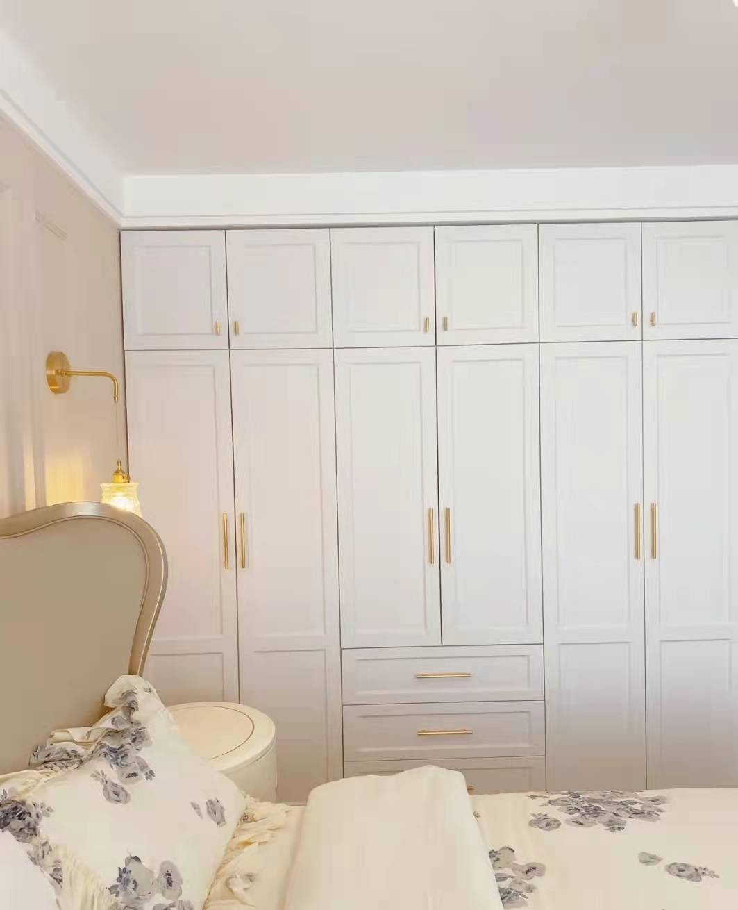 107輕奢風(fēng)三房裝修案例，淺色系溫馨又明亮