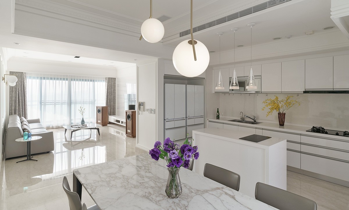 90平現(xiàn)代簡約三房裝修，極大化透亮視野